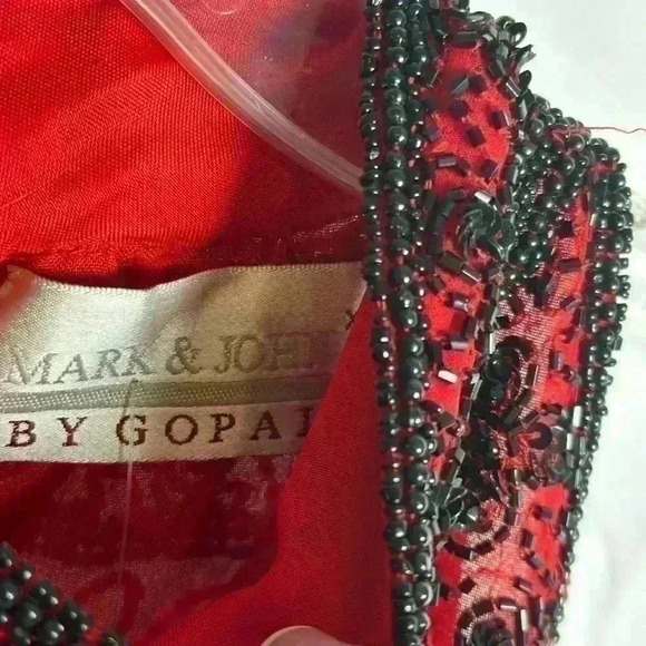 NWT! Mark & John Black and Red Sequin Sleeveless top (Size XL) - Picture 4 of 10